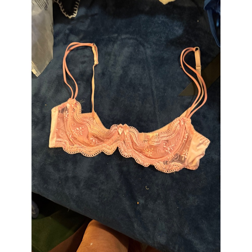 Fredericks of Hollywood Pink Lace Balconette Bra Embroidered Satin Trim Size 36